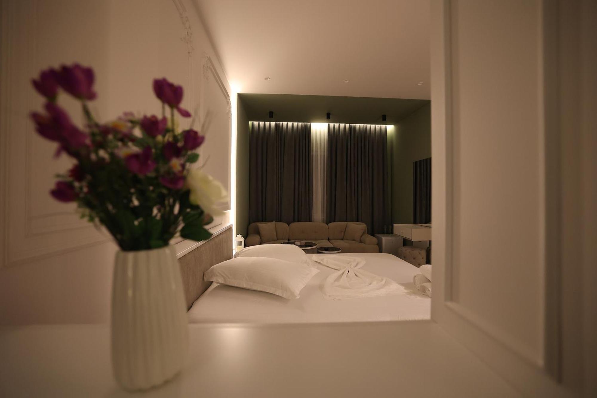 Hotel Elvis Mjull-Bathore Екстер'єр фото