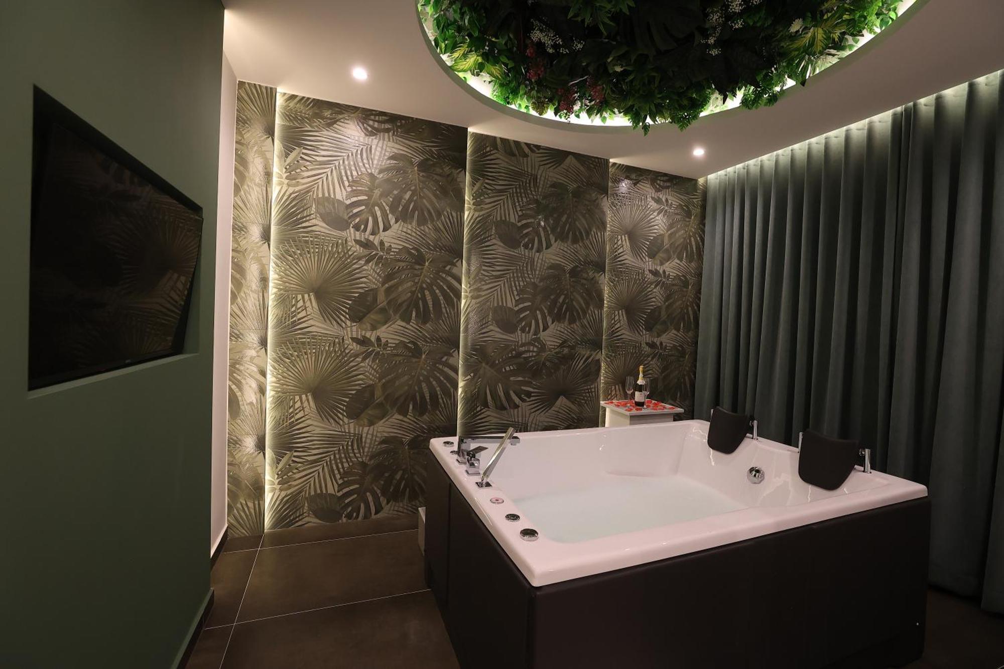 Hotel Elvis Mjull-Bathore Екстер'єр фото
