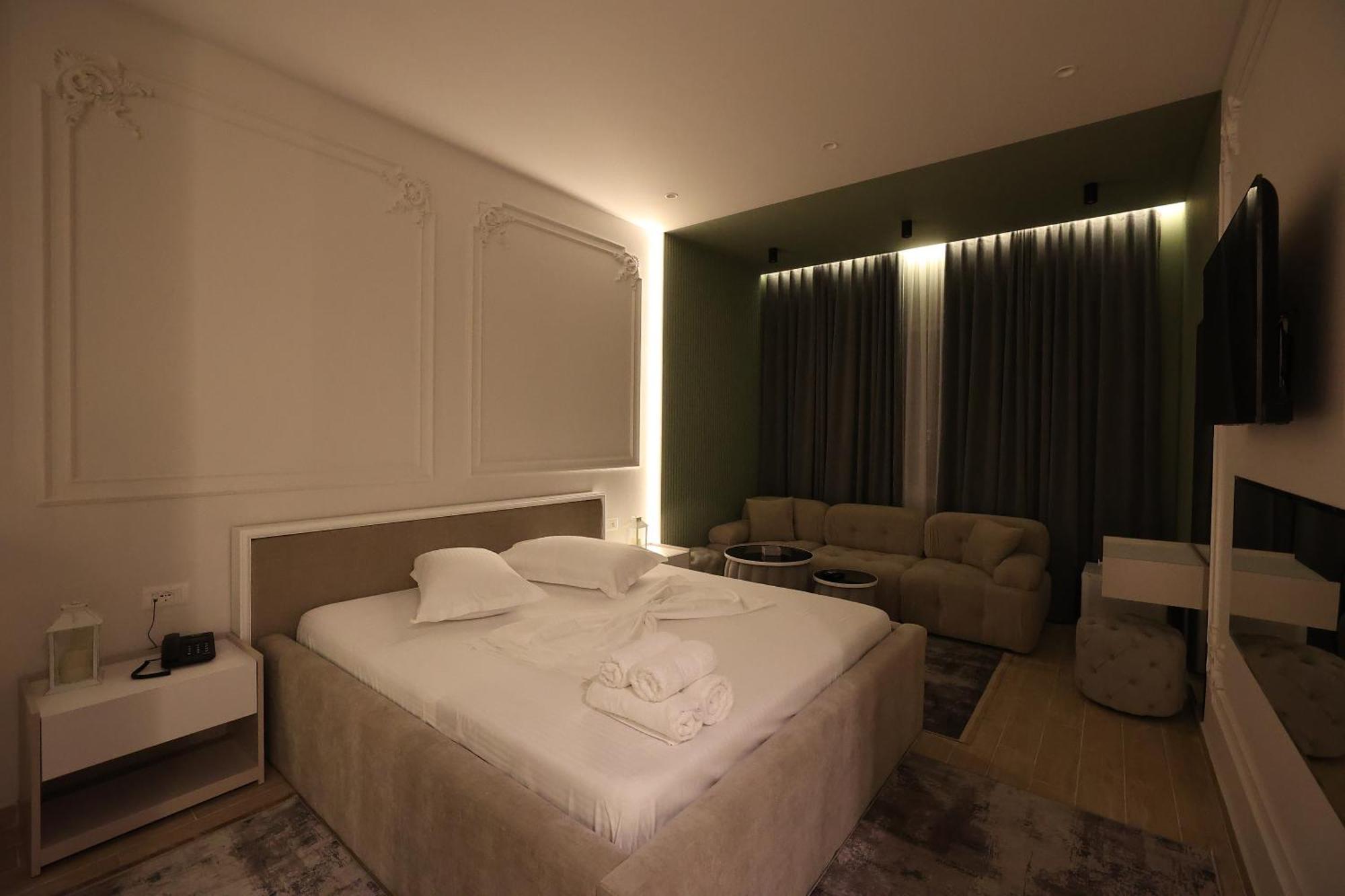 Hotel Elvis Mjull-Bathore Екстер'єр фото
