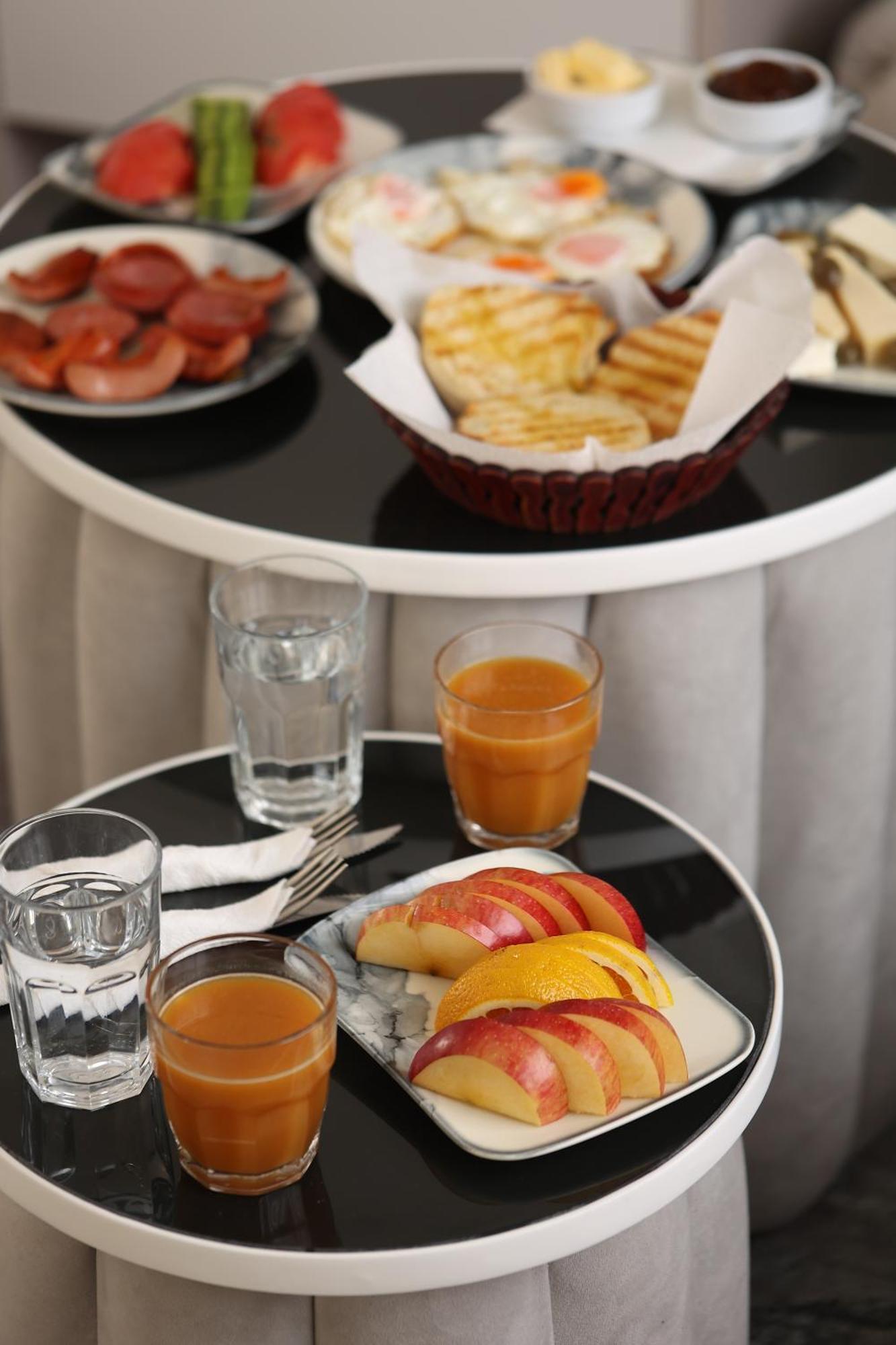 Hotel Elvis Mjull-Bathore Екстер'єр фото