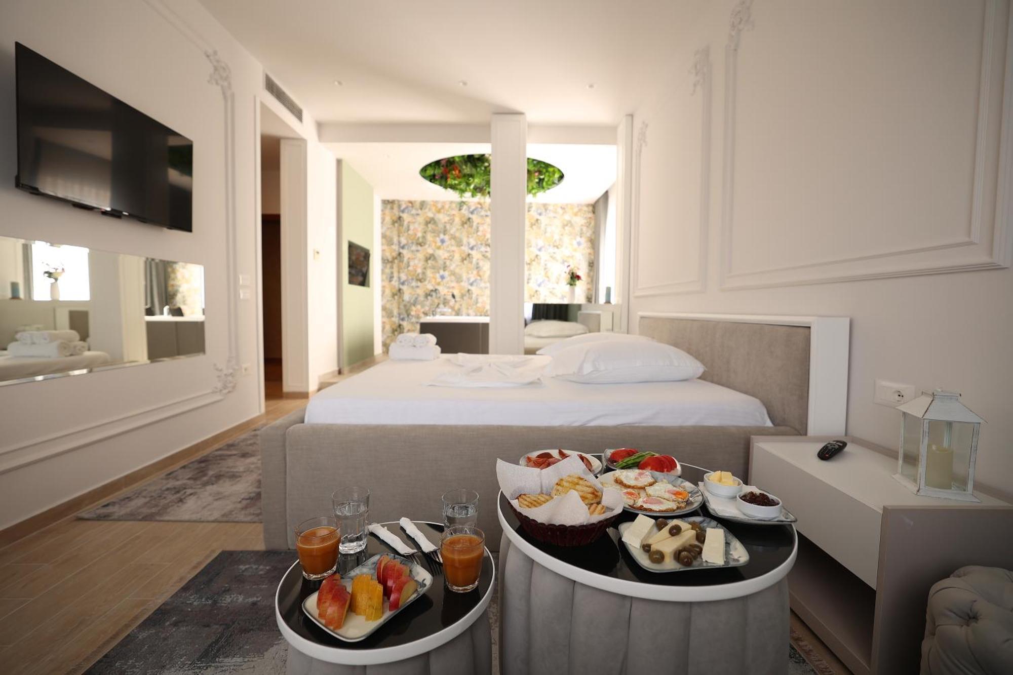 Hotel Elvis Mjull-Bathore Екстер'єр фото